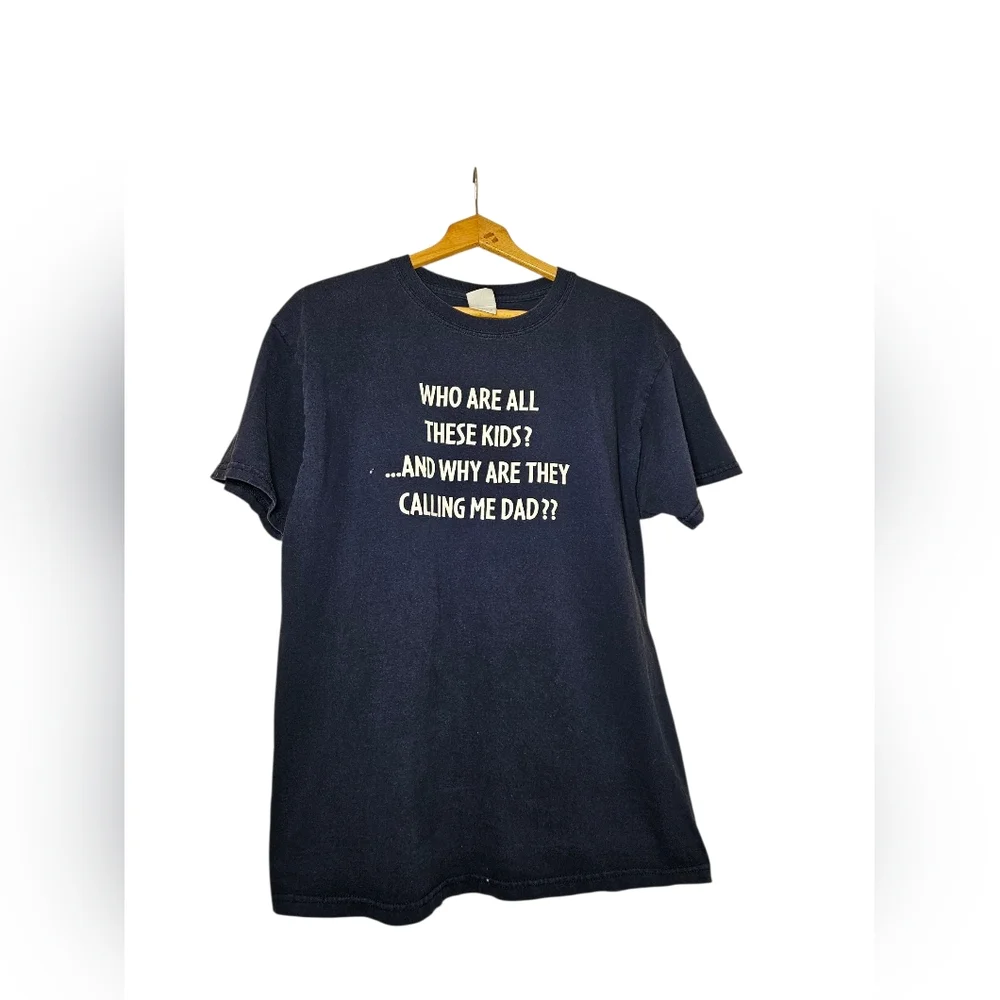 Used - Men's Large Gildan Dark Blue T-Shirt with Funny Text - Picture 3 of 5